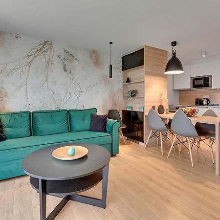 Waterlane Riverside Spa, Pool & Gym By Downtown Apartments Gdansk Bagian luar foto