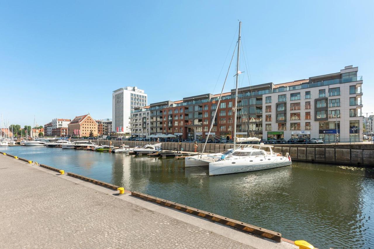 Waterlane Riverside Spa, Pool & Gym By Downtown Apartments Gdansk Bagian luar foto