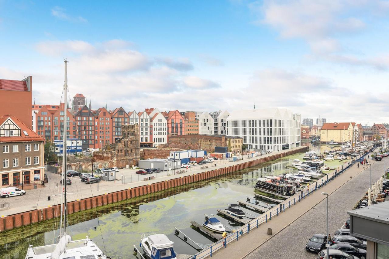 Waterlane Riverside Spa, Pool & Gym By Downtown Apartments Gdansk Bagian luar foto