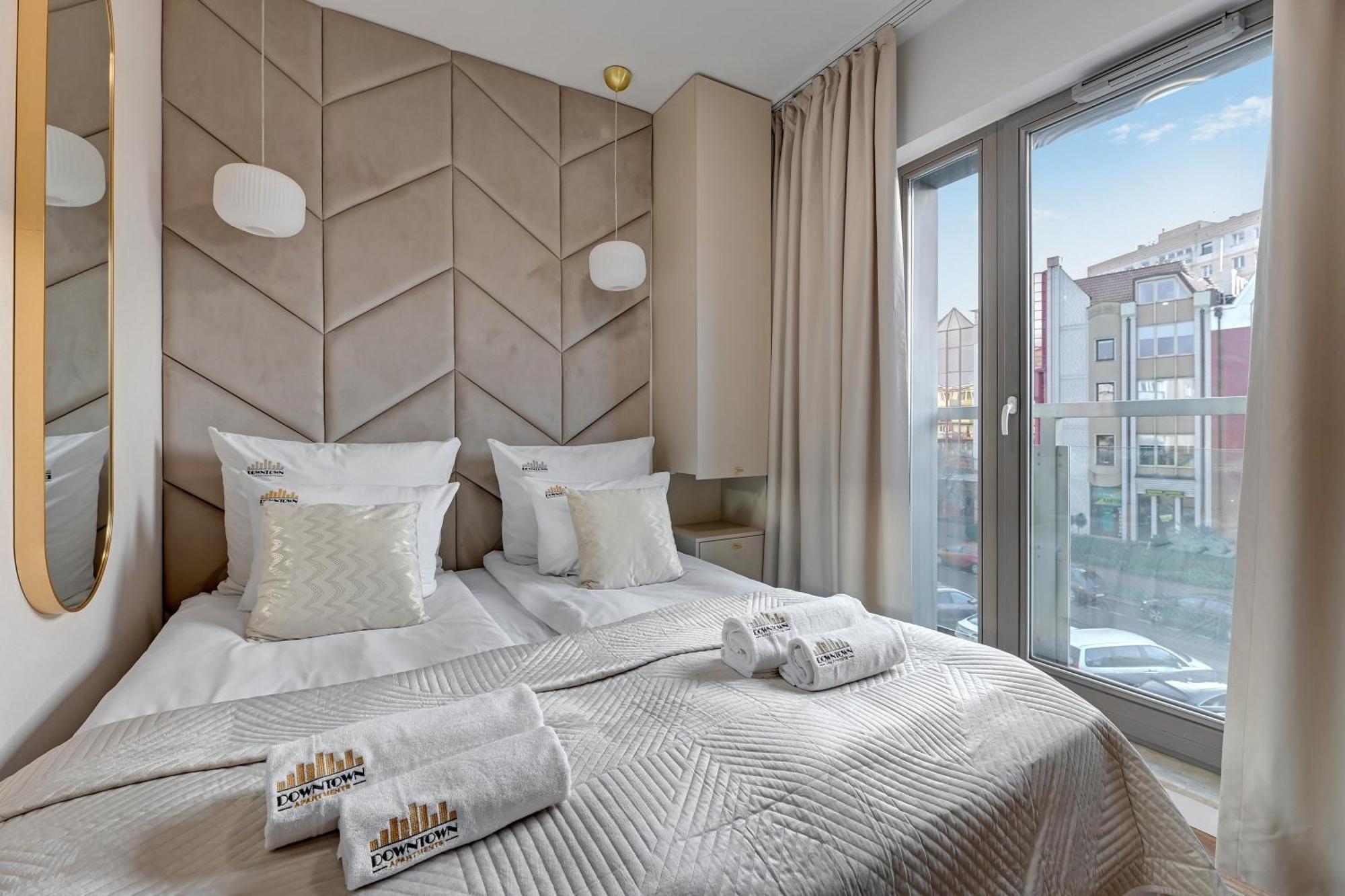 Waterlane Riverside Spa, Pool & Gym By Downtown Apartments Gdansk Bagian luar foto