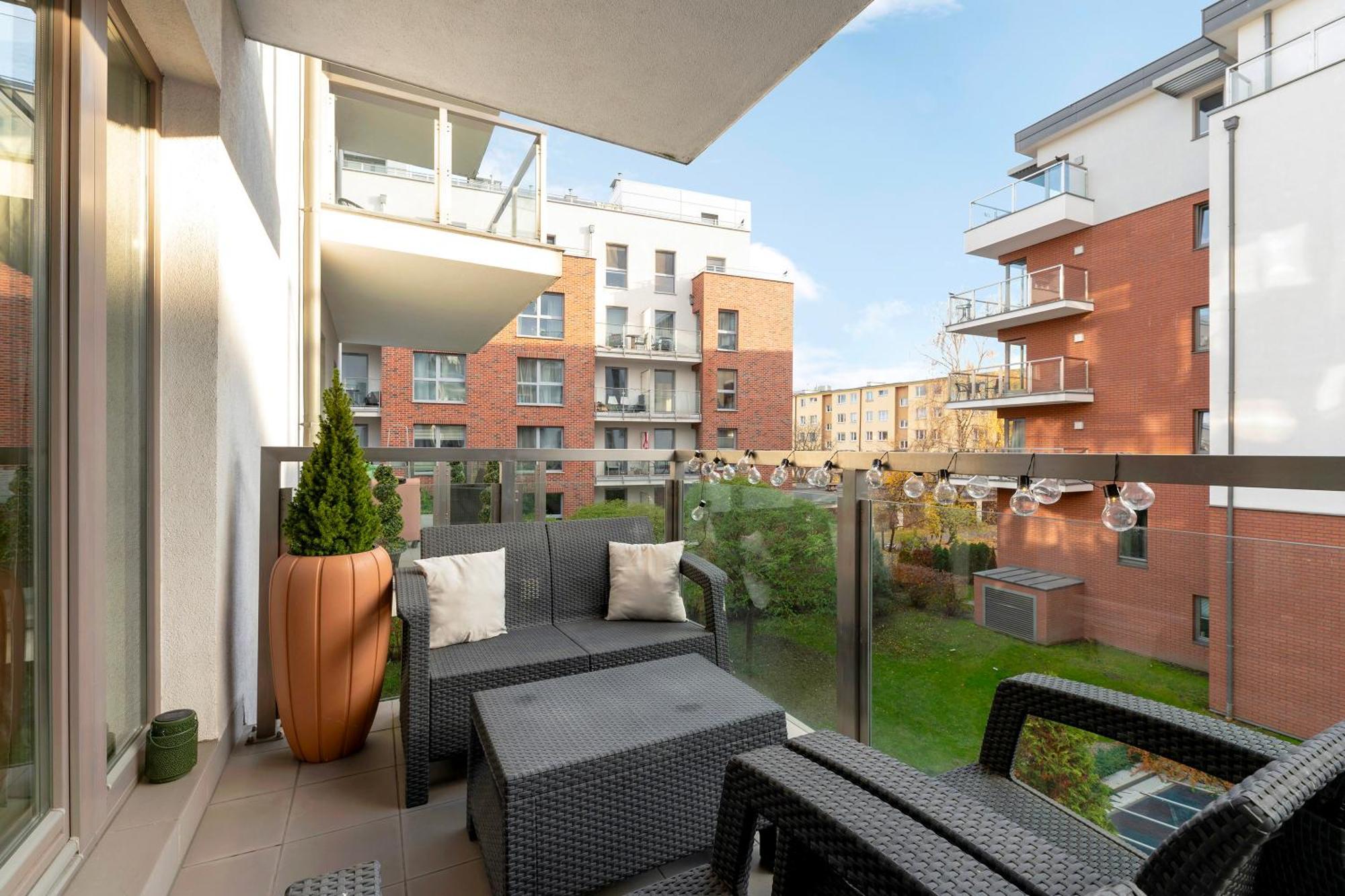 Waterlane Riverside Spa, Pool & Gym By Downtown Apartments Gdansk Bagian luar foto